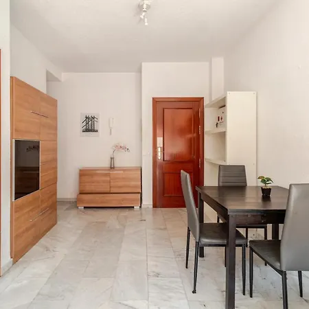 Apartment Prime Location In - 15 Min Walk To Old Town *